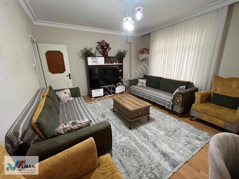 Evalamak'ta Söğütlüçeşme Mah.de Satılık 2+1 Hisseli Arakat Daire — fotoğraf 5