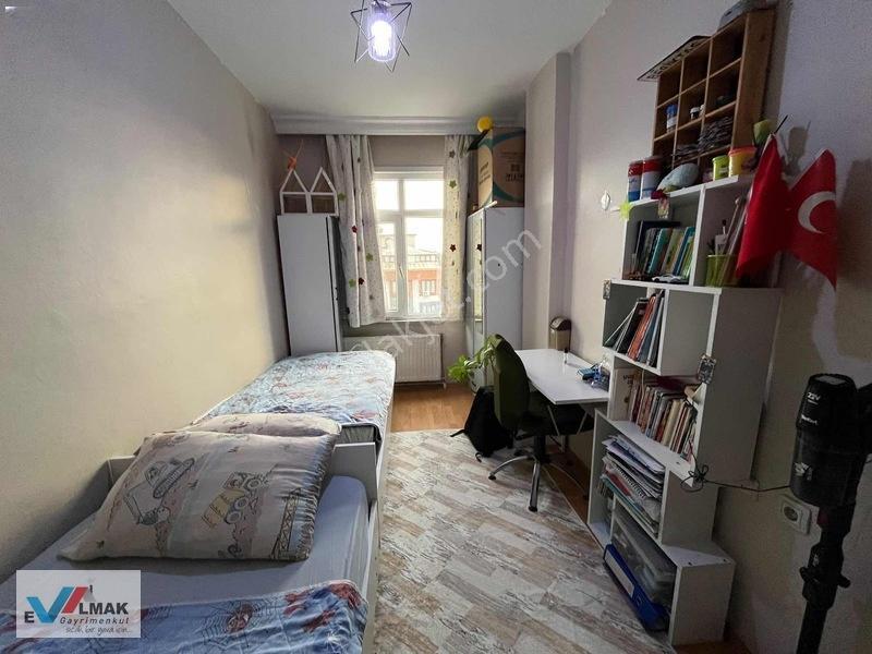 Evalamak'ta Söğütlüçeşme Mah.de Satılık 2+1 Hisseli Arakat Daire — fotoğraf 9