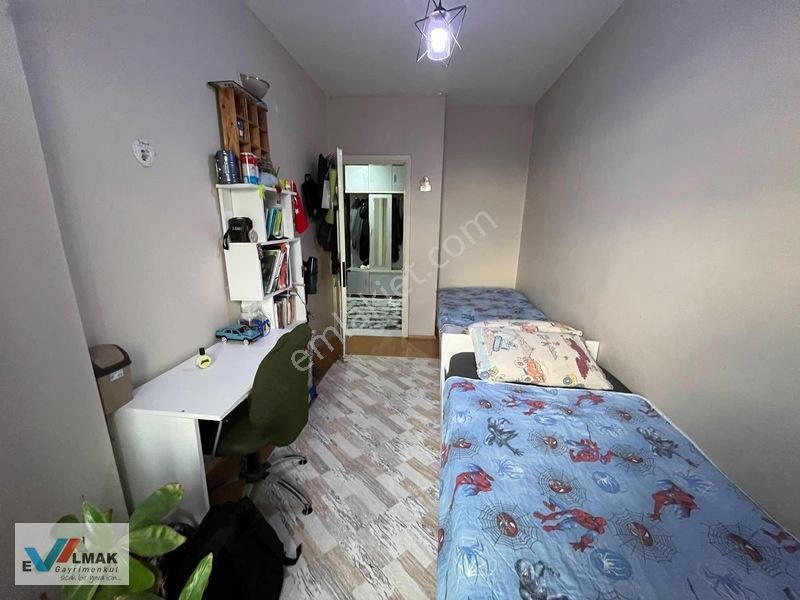 Evalamak'ta Söğütlüçeşme Mah.de Satılık 2+1 Hisseli Arakat Daire — fotoğraf 14