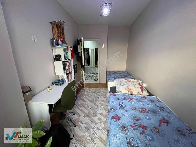 Evalamak'ta Söğütlüçeşme Mah.de Satılık 2+1 Hisseli Arakat Daire — fotoğraf 15