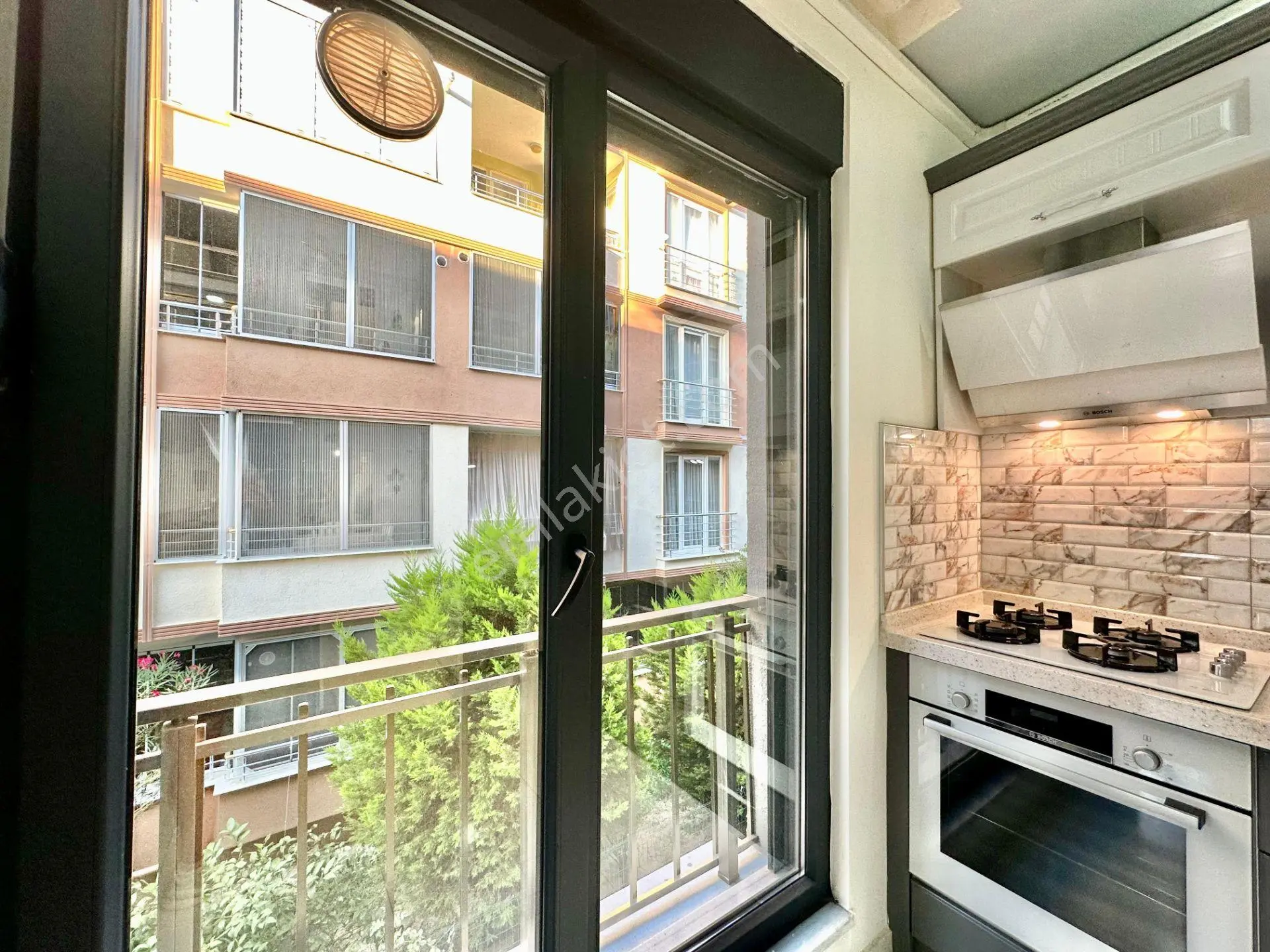 ꧁yetkili Ay Emlaktan꧂altınkum Pazar Sokağında Denize Sadece 200 Metre Kombili Satılık 2+1 Lüx Daire — fotoğraf 7
