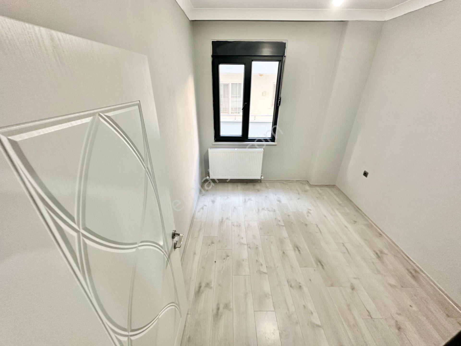 ꧁yetkili Ay Emlaktan꧂altınkum Pazar Sokağında Denize Sadece 200 Metre Kombili Satılık 2+1 Lüx Daire — fotoğraf 15