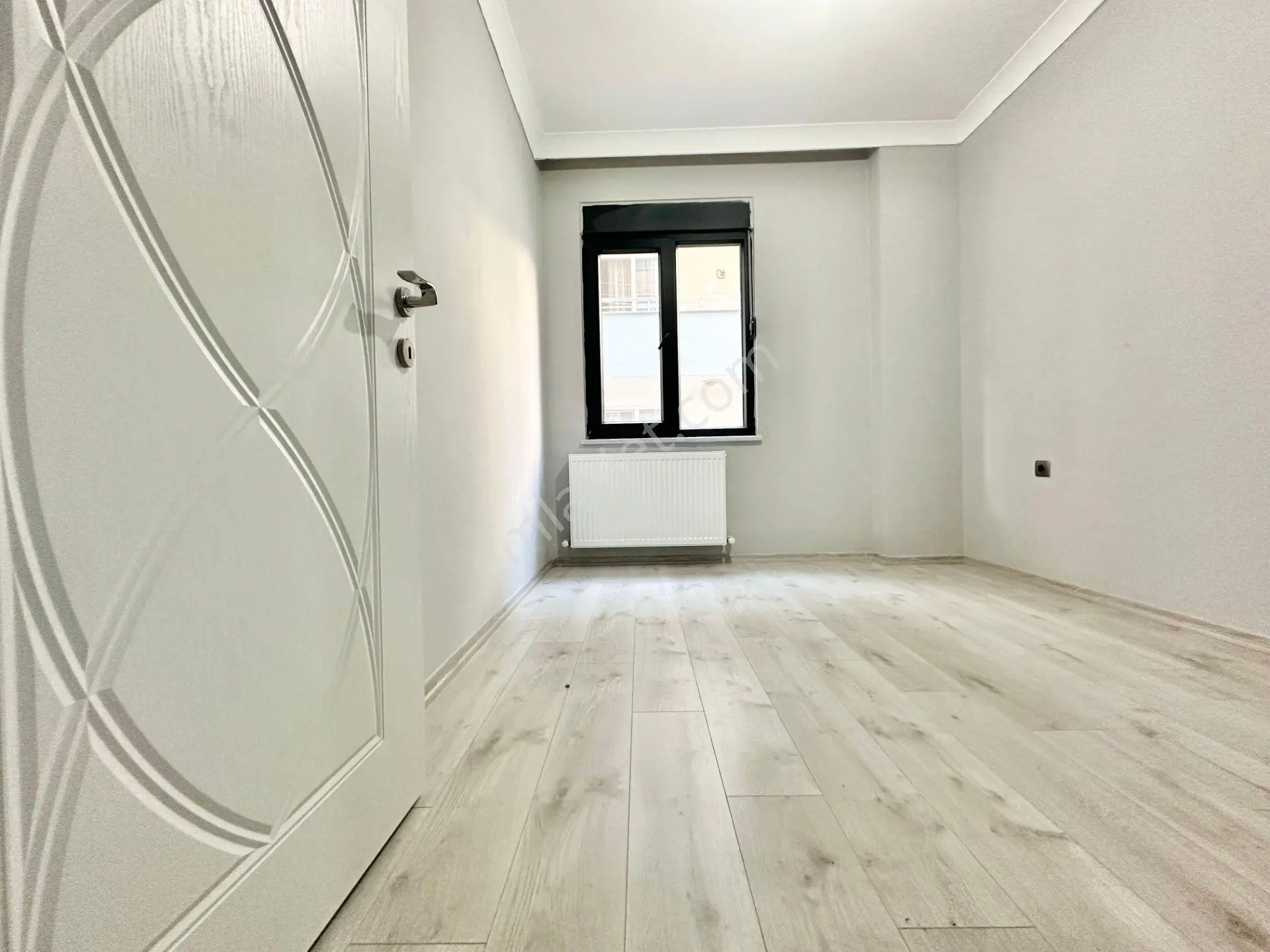 ꧁yetkili Ay Emlaktan꧂altınkum Pazar Sokağında Denize Sadece 200 Metre Kombili Satılık 2+1 Lüx Daire — fotoğraf 16