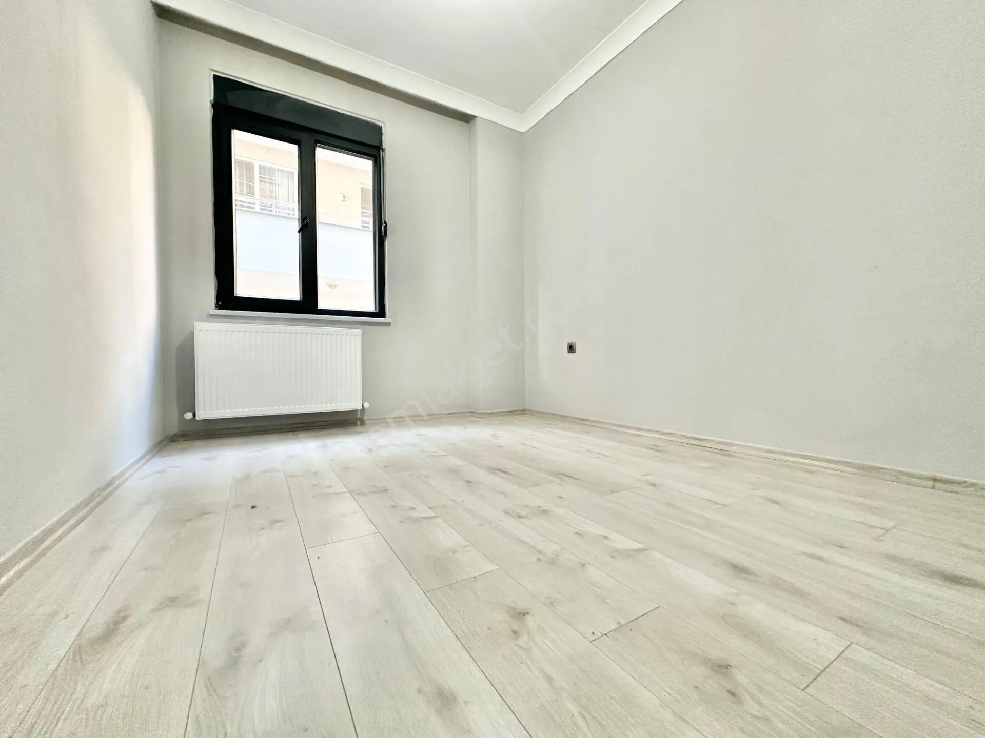 ꧁yetkili Ay Emlaktan꧂altınkum Pazar Sokağında Denize Sadece 200 Metre Kombili Satılık 2+1 Lüx Daire — fotoğraf 27