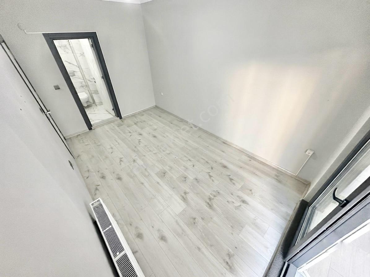 ꧁yetkili Ay Emlaktan꧂altınkum Pazar Sokağında Denize Sadece 200 Metre Kombili Satılık 2+1 Lüx Daire — fotoğraf 29