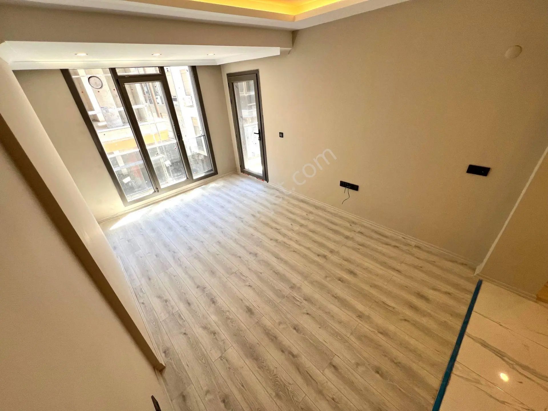 𝄞melodi'den Yatırımlık İnşaatta Kapalı Otoparklı Yepyeni Ara Kat 1+1 Harika Daire — fotoğraf 13