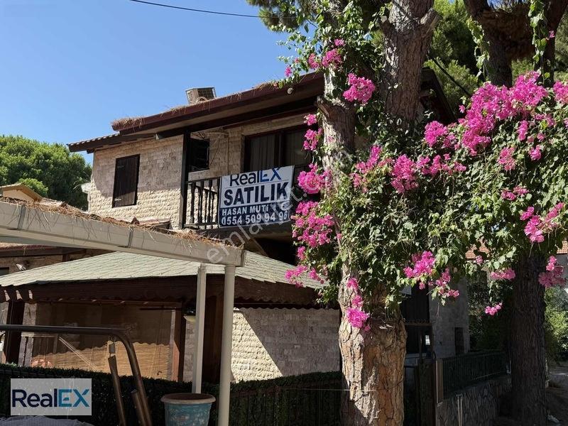 Sahile 2 Dk | Zemin Katta Odalı Tek Müstakil 3+1 — fotoğraf 3