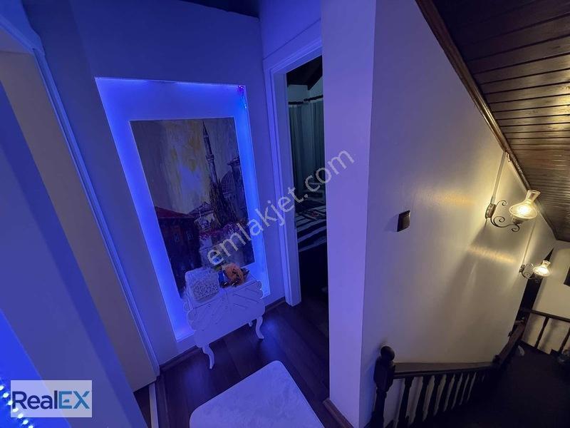 Sahile 2 Dk | Zemin Katta Odalı Tek Müstakil 3+1 — fotoğraf 17