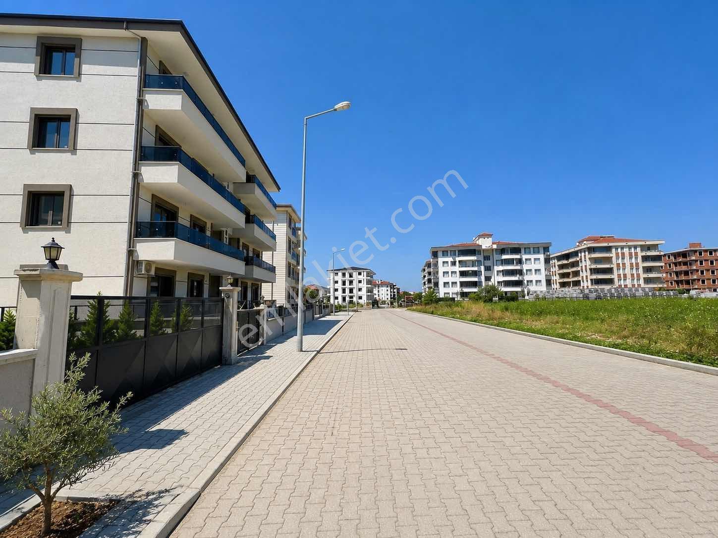 Dağlı !gayrimenkul'den|sakin|bölgede|önü|açık|2+1|sıfır|daire — fotoğraf 24