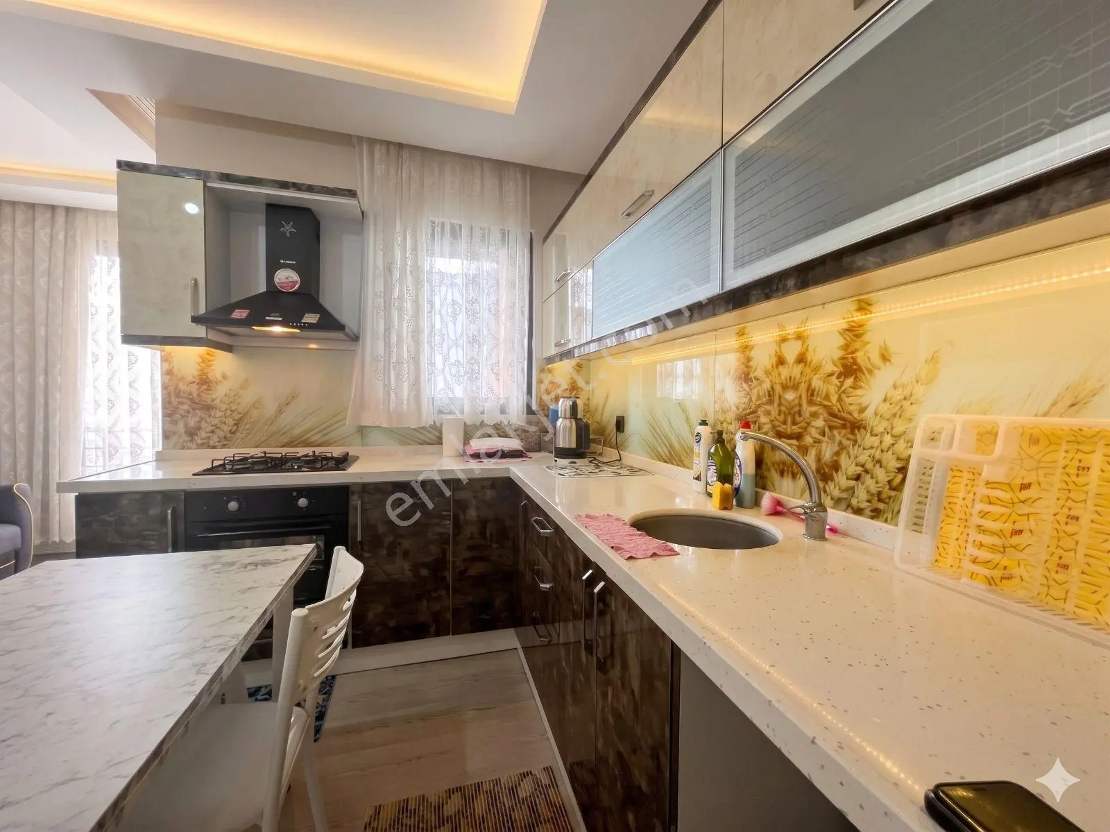 Güç'ten Akçay'da Haftanın Fırsatı Yüksek Kredili Ön Cephe Asansörlü Şık Satılık 1+1 Daire — fotoğraf 11