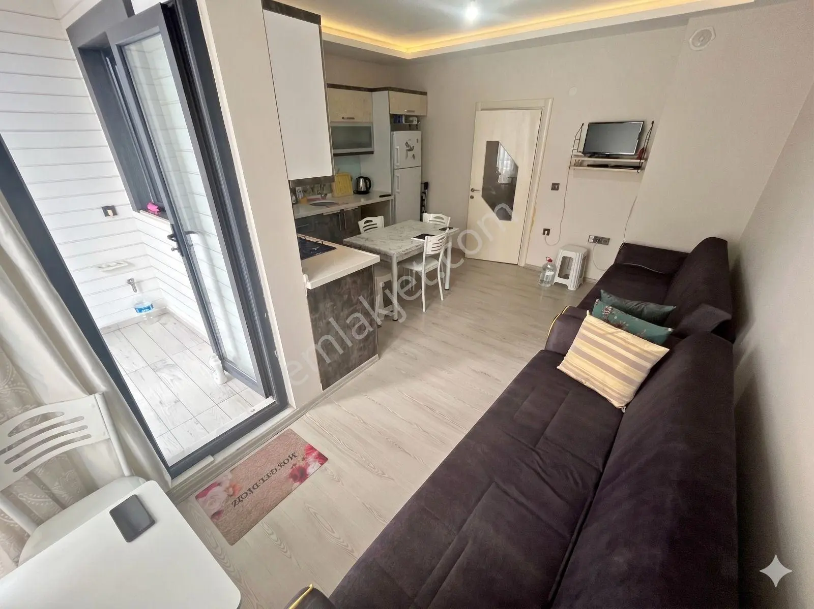 Güç'ten Akçay'da Haftanın Fırsatı Yüksek Kredili Ön Cephe Asansörlü Şık Satılık 1+1 Daire — fotoğraf 18