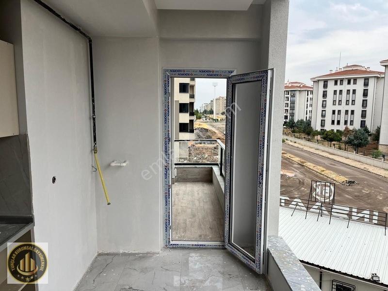 Üçkuyular Karakol Civarında Satılık Lüx 3+1 Daireler — fotoğraf 11