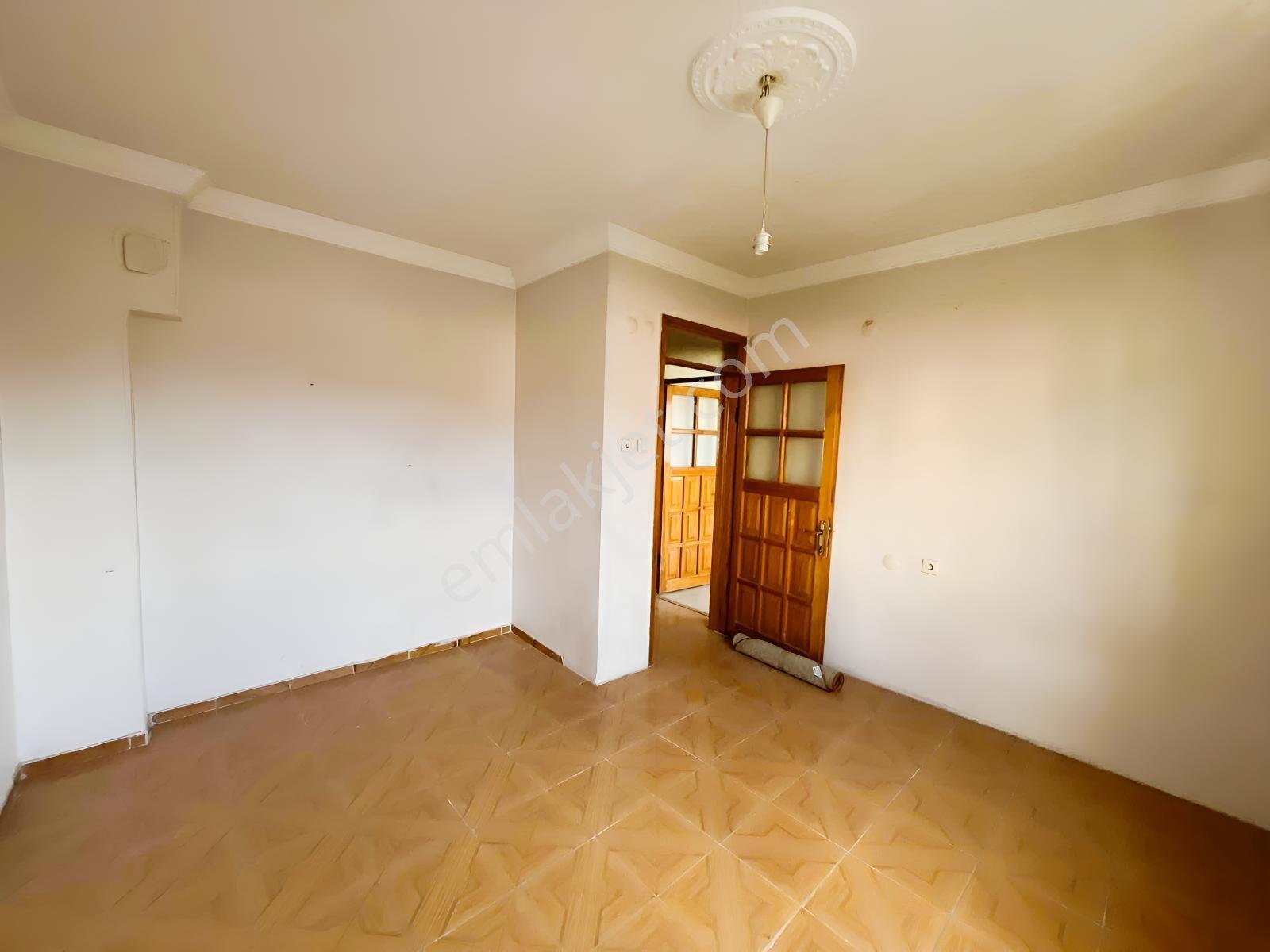 Sarıyer Mahallesi Satılık 2+1 100 M2 Daire — fotoğraf 4