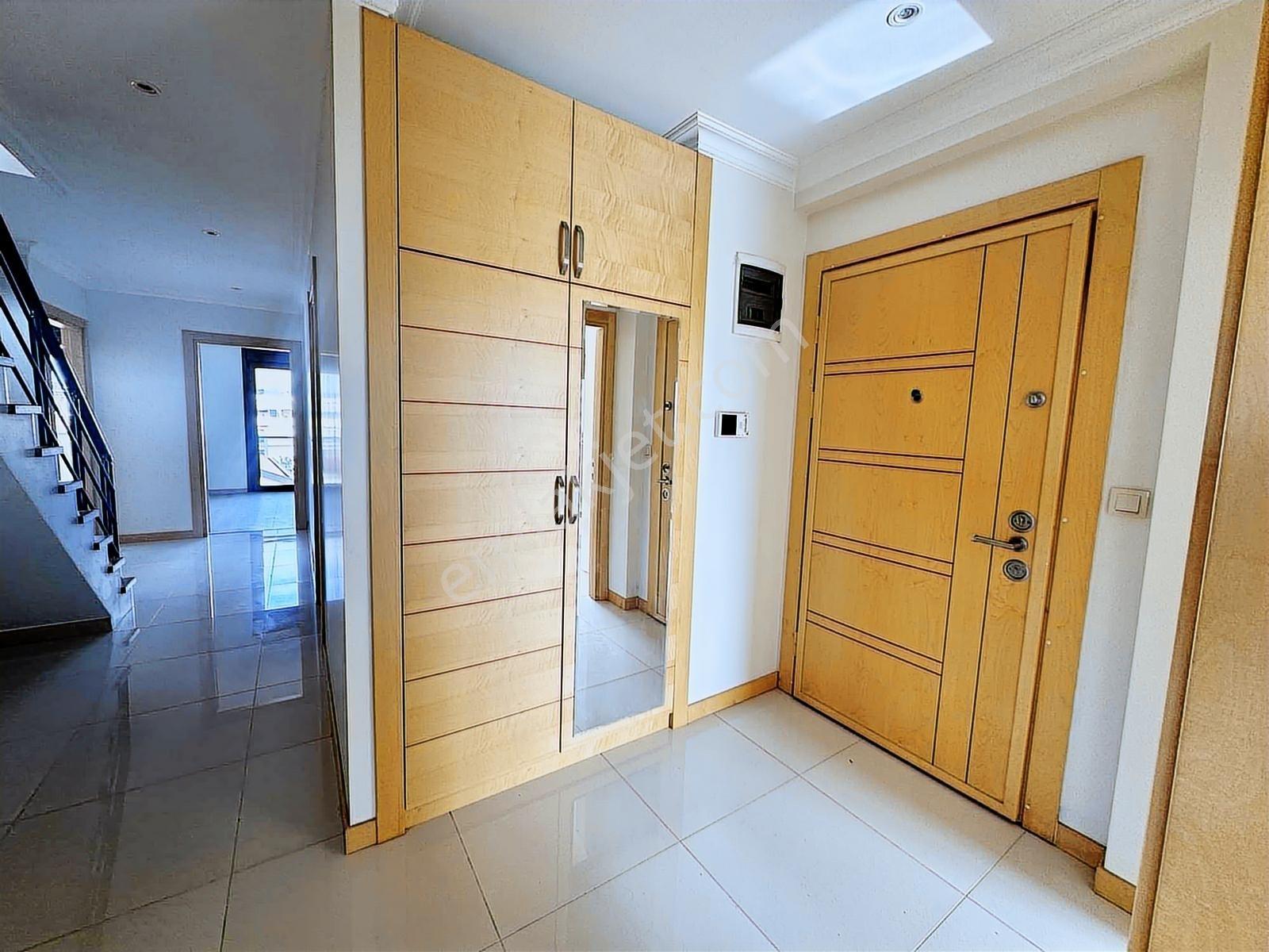 Tuzla Cami Mahallesi Manzaralı 5+2 Dubleks — fotoğraf 13