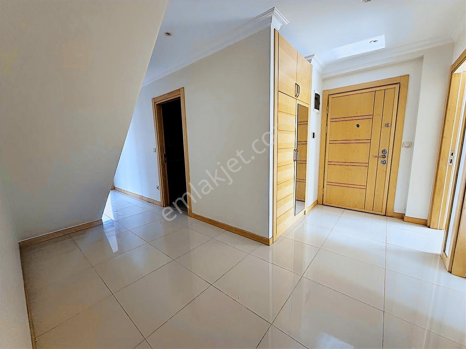 Tuzla Cami Mahallesi Manzaralı 5+2 Dubleks — fotoğraf 14