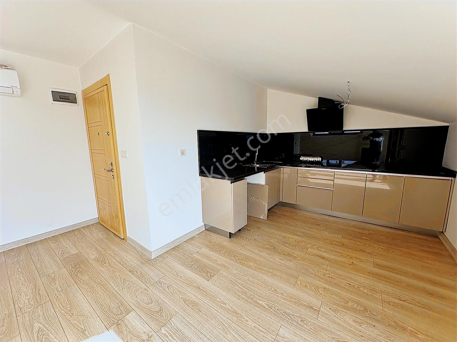 Tuzla Cami Mahallesi Manzaralı 5+2 Dubleks — fotoğraf 25