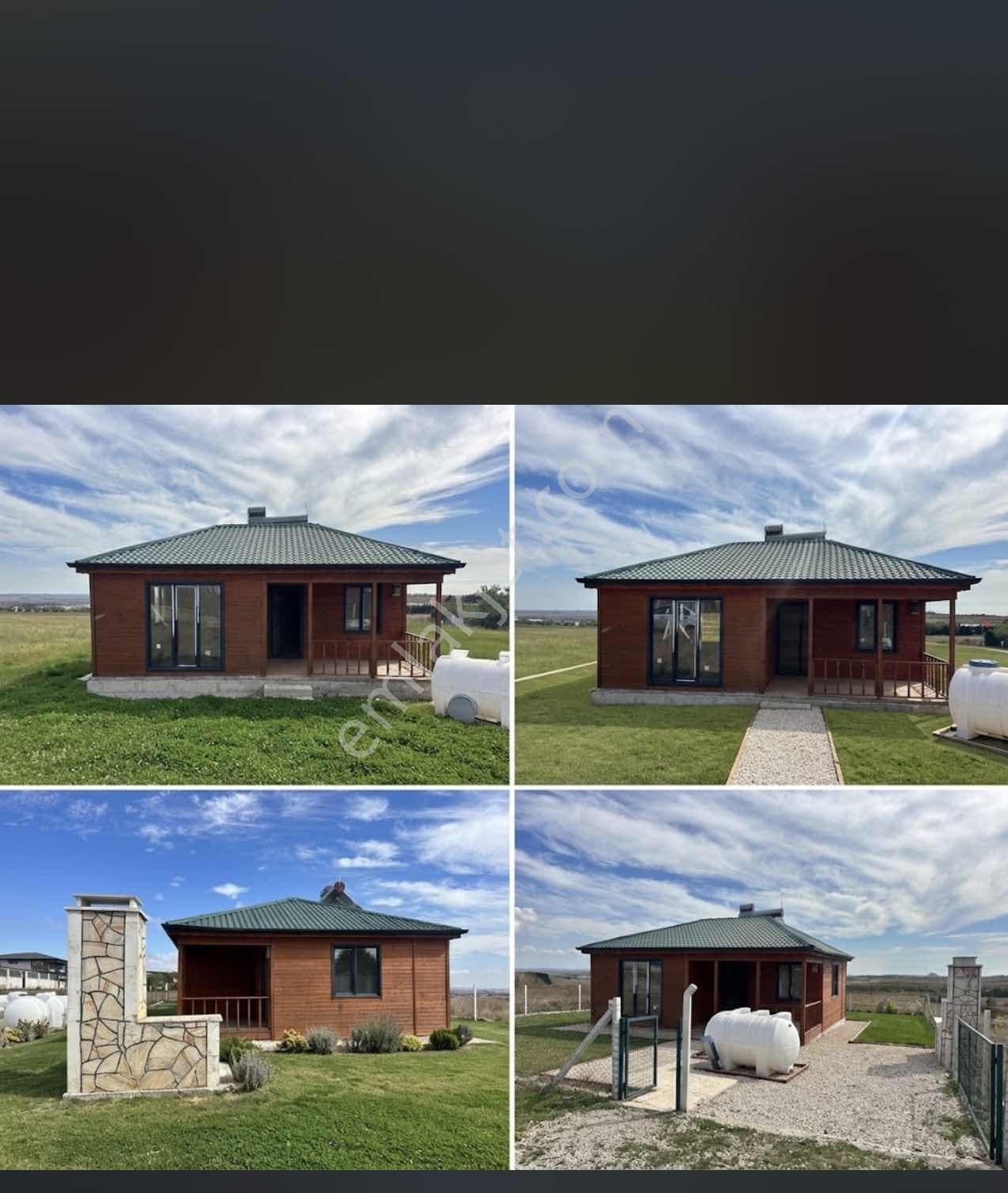 Çeşmelide 140 M² Arsa İçerisinde Geniş Verandalı 1+1 Satılık
