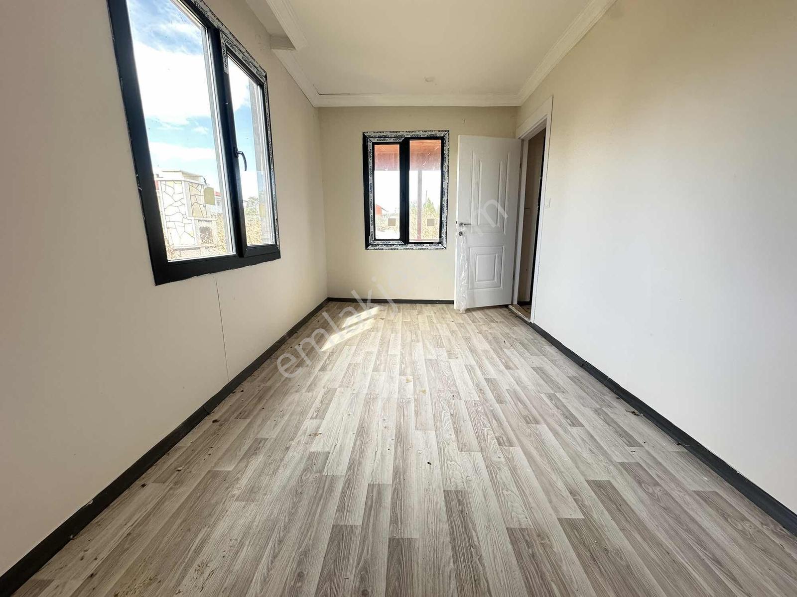 Çeşmelide 140 M² Arsa İçerisinde Geniş Verandalı 1+1 Satılık — fotoğraf 11