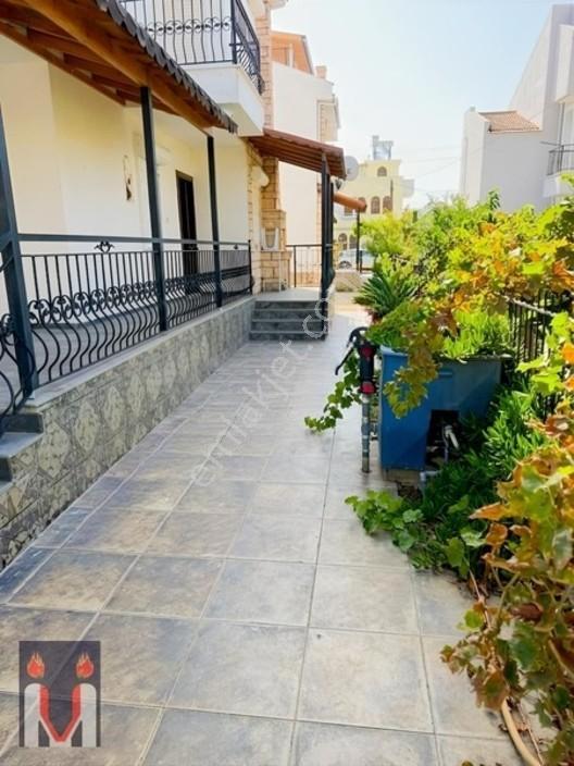 Dikili'de İkiz Nizam Denize 50 Metre Mesafede Villa — fotoğraf 6