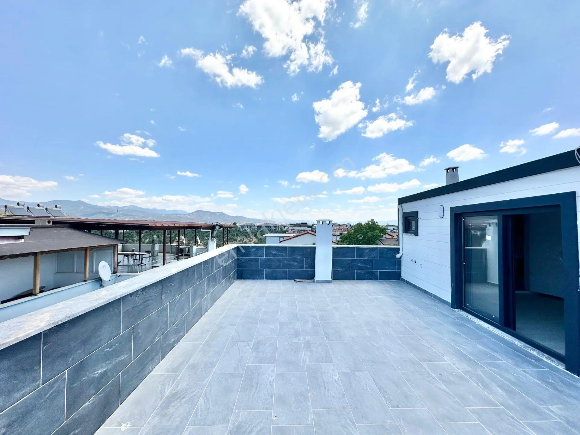 ꧁ay Emlaktan꧂akçay Güre Arasında Deniz Ve Kazdağı Manzaralı Çift Teraslı Satılık 2+1 Dublex Daire — fotoğraf 34