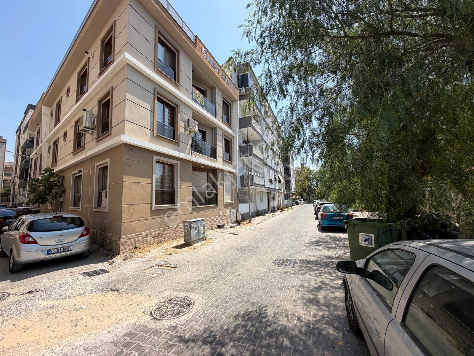 Bornova Erzene Mahallesi'nde Şehrin Merkezinde Satılık Arsa — fotoğraf 6
