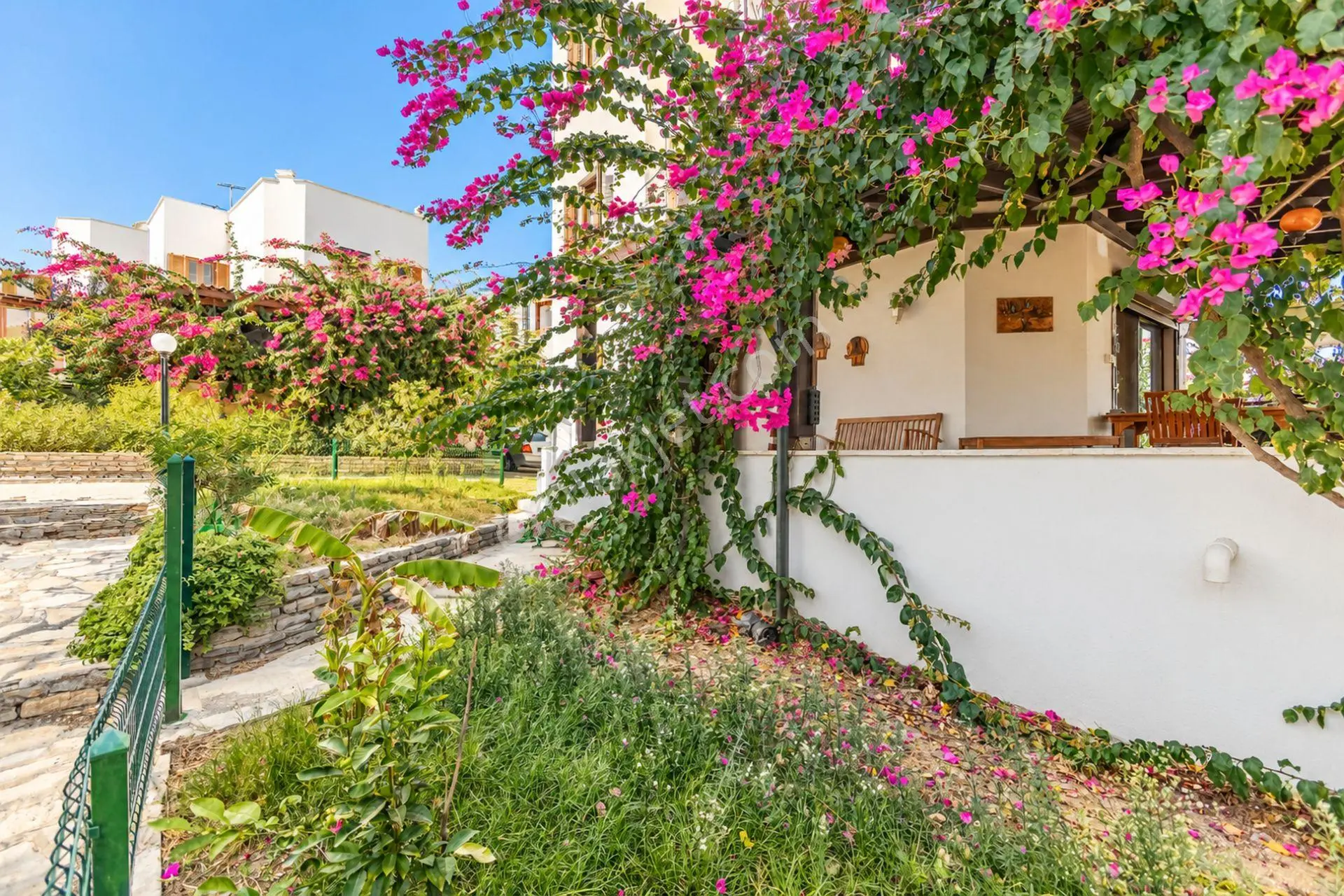 Bodrum Yahşi Beyaz Köşkler Sitesi'nde Denize Düz Ayak Yürüme Mesafesinde Tripleks — fotoğraf 4