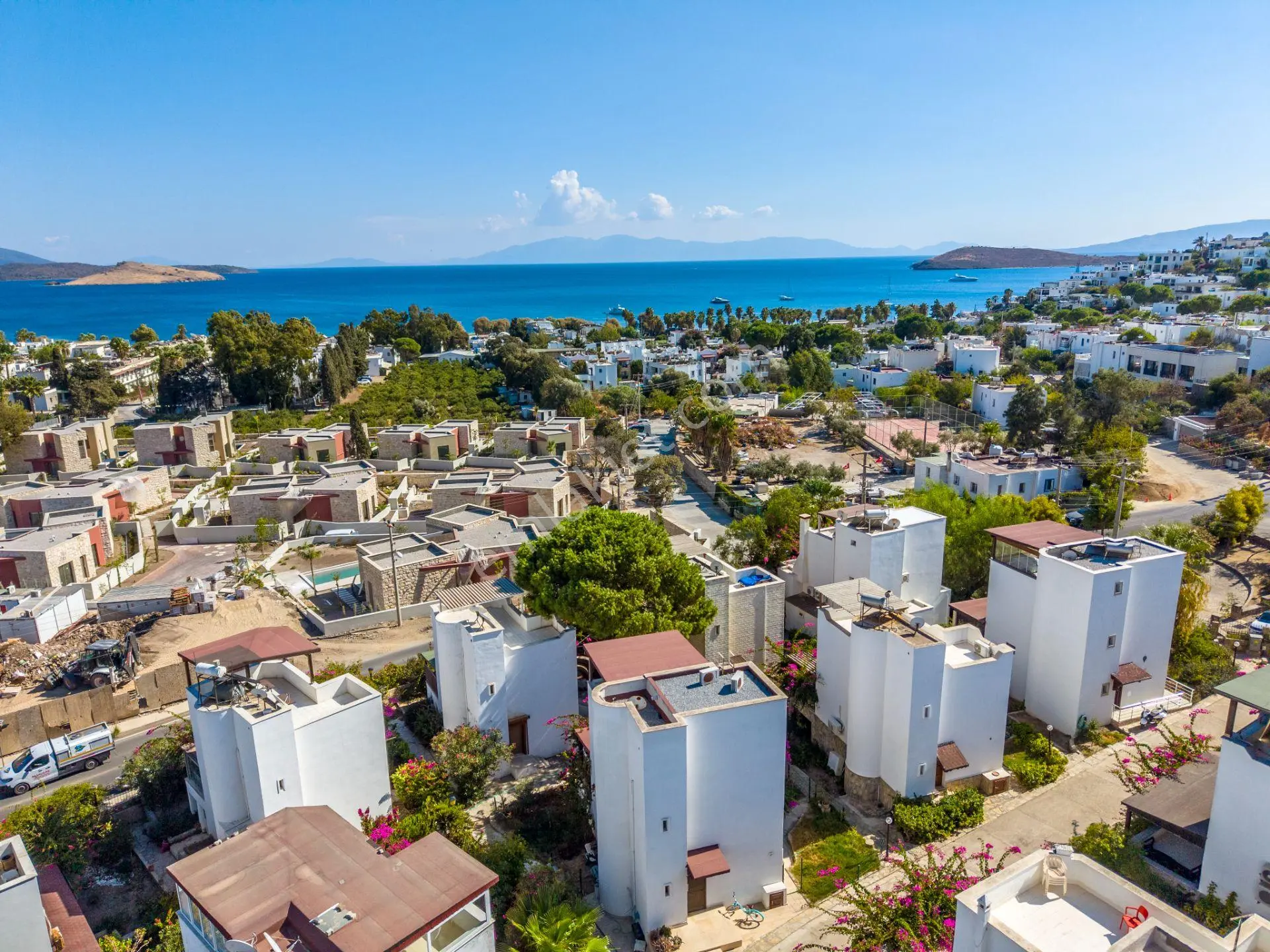 Bodrum Yahşi Beyaz Köşkler Sitesi'nde Denize Düz Ayak Yürüme Mesafesinde Tripleks — fotoğraf 30