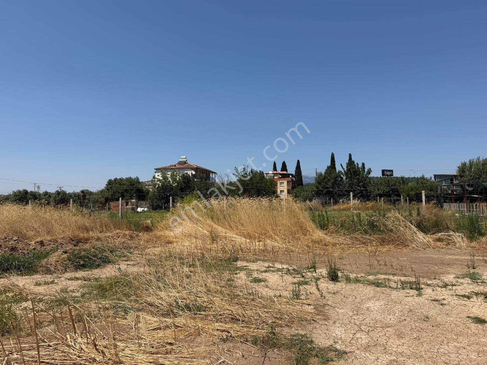 Berk Emlak'tan Kuşçuburun'da Hesaplı Cadde Yakını Satılık Tarla — fotoğraf 12