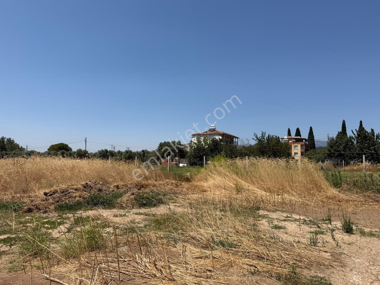 Berk Emlak'tan Kuşçuburun'da Hesaplı Cadde Yakını Satılık Tarla — fotoğraf 13