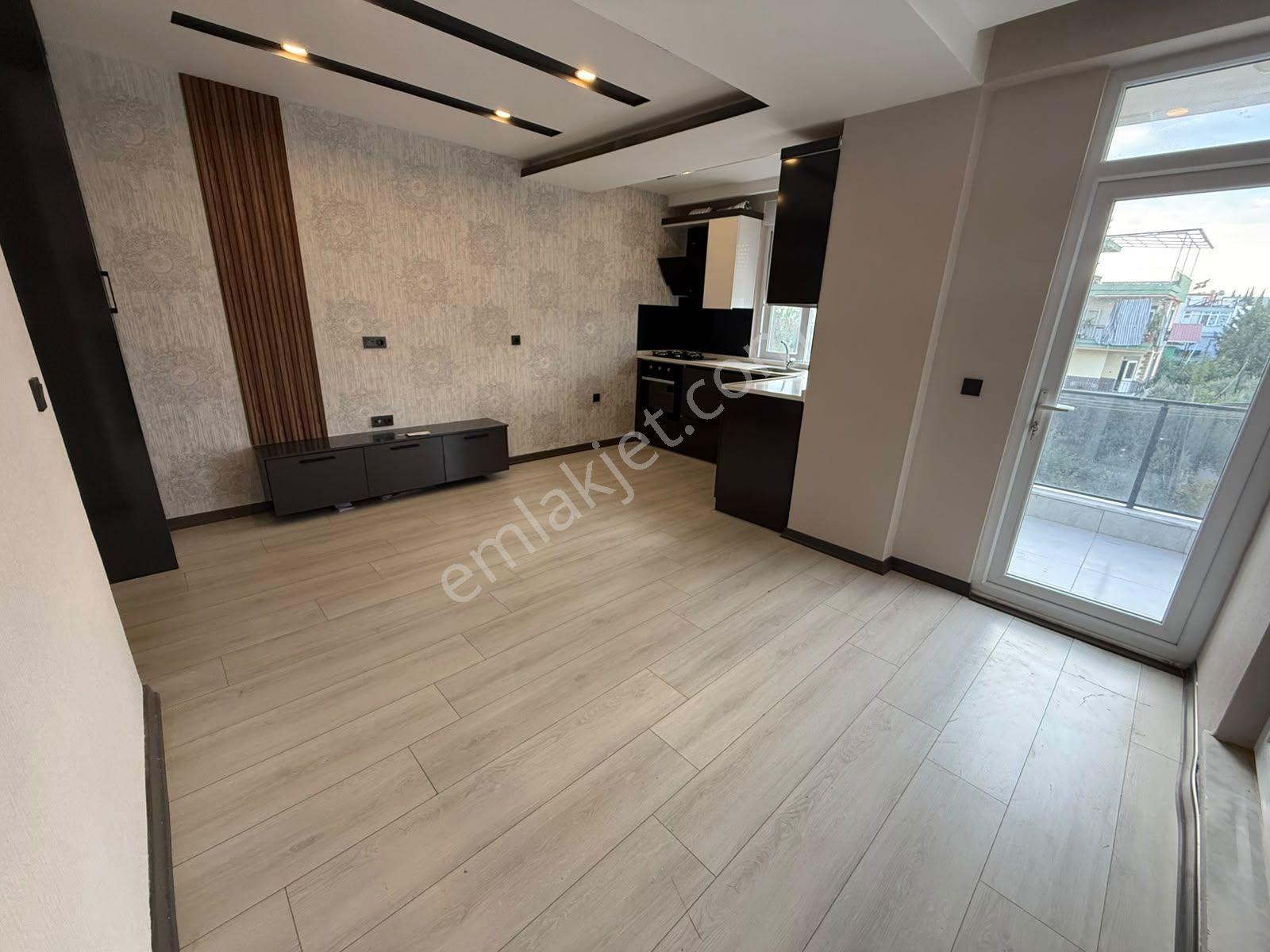 V.mendereste Tramvay Cadde Yakın 1+1 Ara Kat — fotoğraf 12