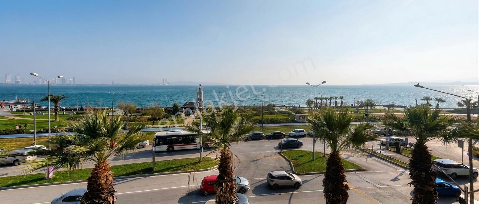 İzmir Karşıyaka Yalısında Full Deniz Manzaralı, Otoparklı 4+1 — fotoğraf 7