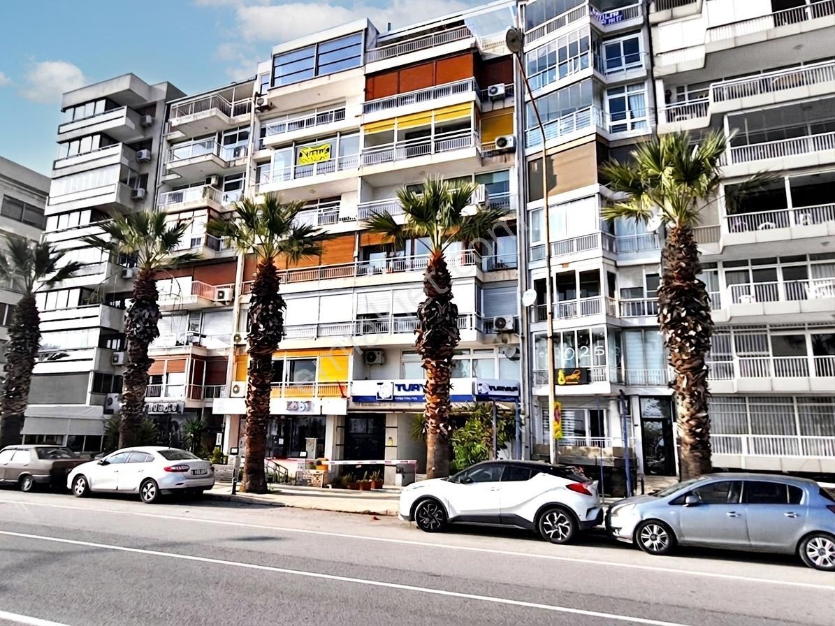 İzmir Karşıyaka Yalısında Full Deniz Manzaralı, Otoparklı 4+1 — fotoğraf 8