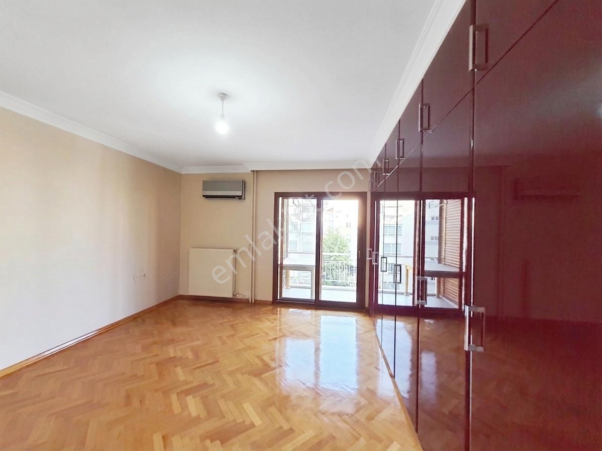 İzmir Karşıyaka Yalısında Full Deniz Manzaralı, Otoparklı 4+1 — fotoğraf 24