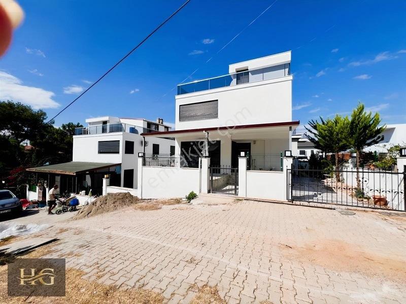 Urla Kalabak Mah. Butik Site İçerisinde Satılık 3+1 Villa — fotoğraf 3