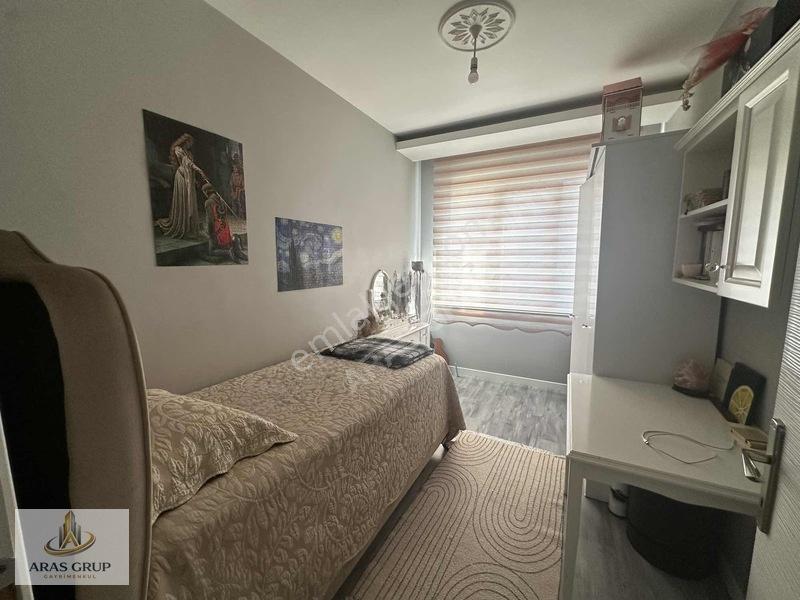 Satılık Müstakil 3 Daireli Ve Bahçeli Bina — fotoğraf 12