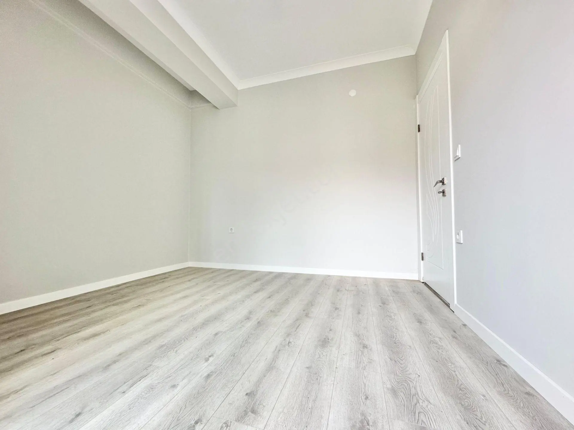 ꧁ay Emlaktan꧂küçükkuyu Mıhlı'da Butik Sitede Denize 300 M Deniz Gören Balkonlu Satılık 2+1 Daire — fotoğraf 20