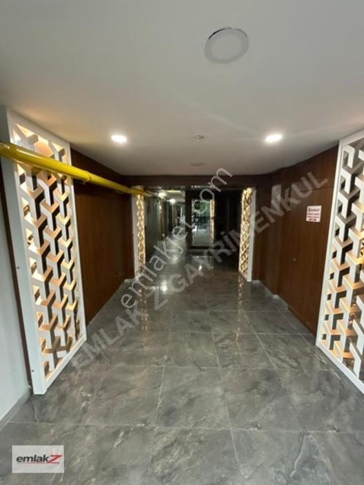 Emlak Z' Den ⫸ Ｆｉｒｓａt⫸ Site İçi Havuzlu 1+1 Satılık Daire — fotoğraf 2
