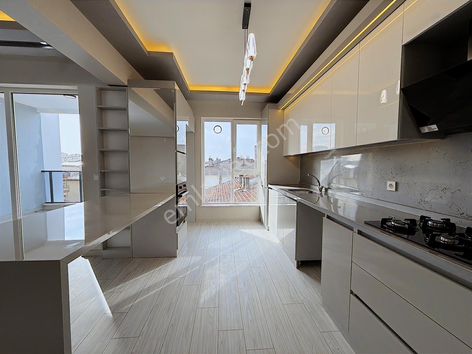 Kuzey'den Pursaklar Merkez'de 5+2 Ultra Lüx Sıfır Asansörlü Da. — fotoğraf 2