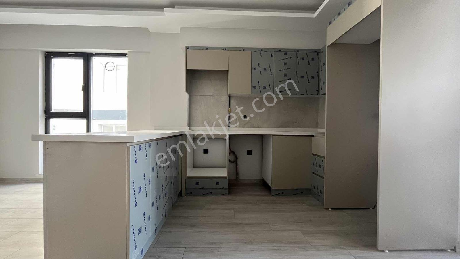 İncek'te /bahçe Kullanımlı/ Bulvar Dibi/ Sıfır 2+1 Daire — fotoğraf 3