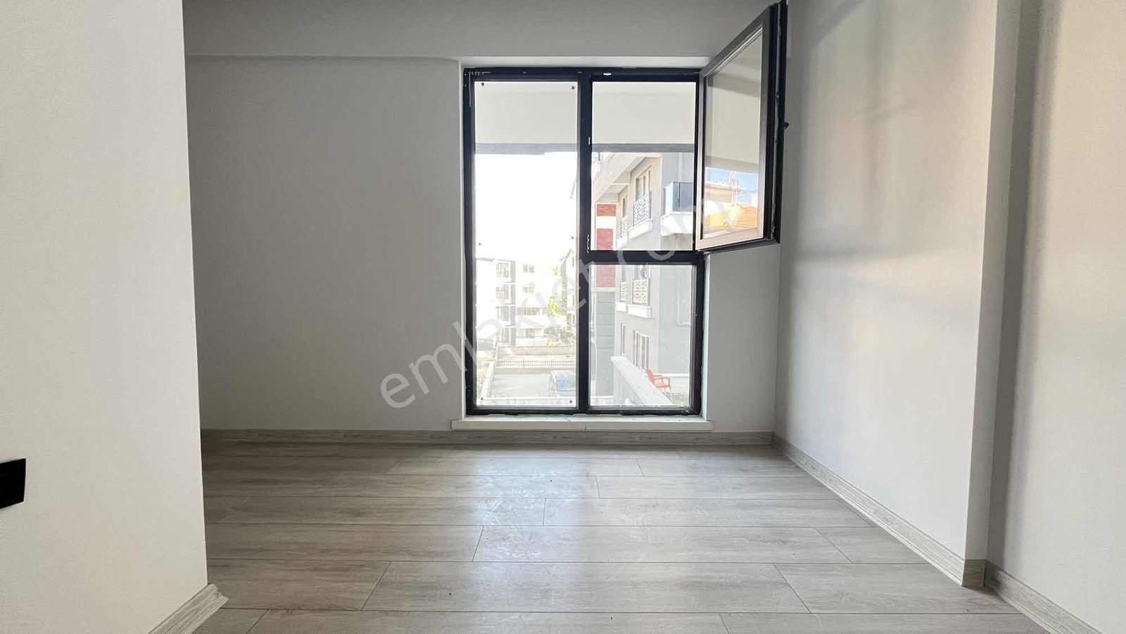 İncek'te /bahçe Kullanımlı/ Bulvar Dibi/ Sıfır 2+1 Daire — fotoğraf 15