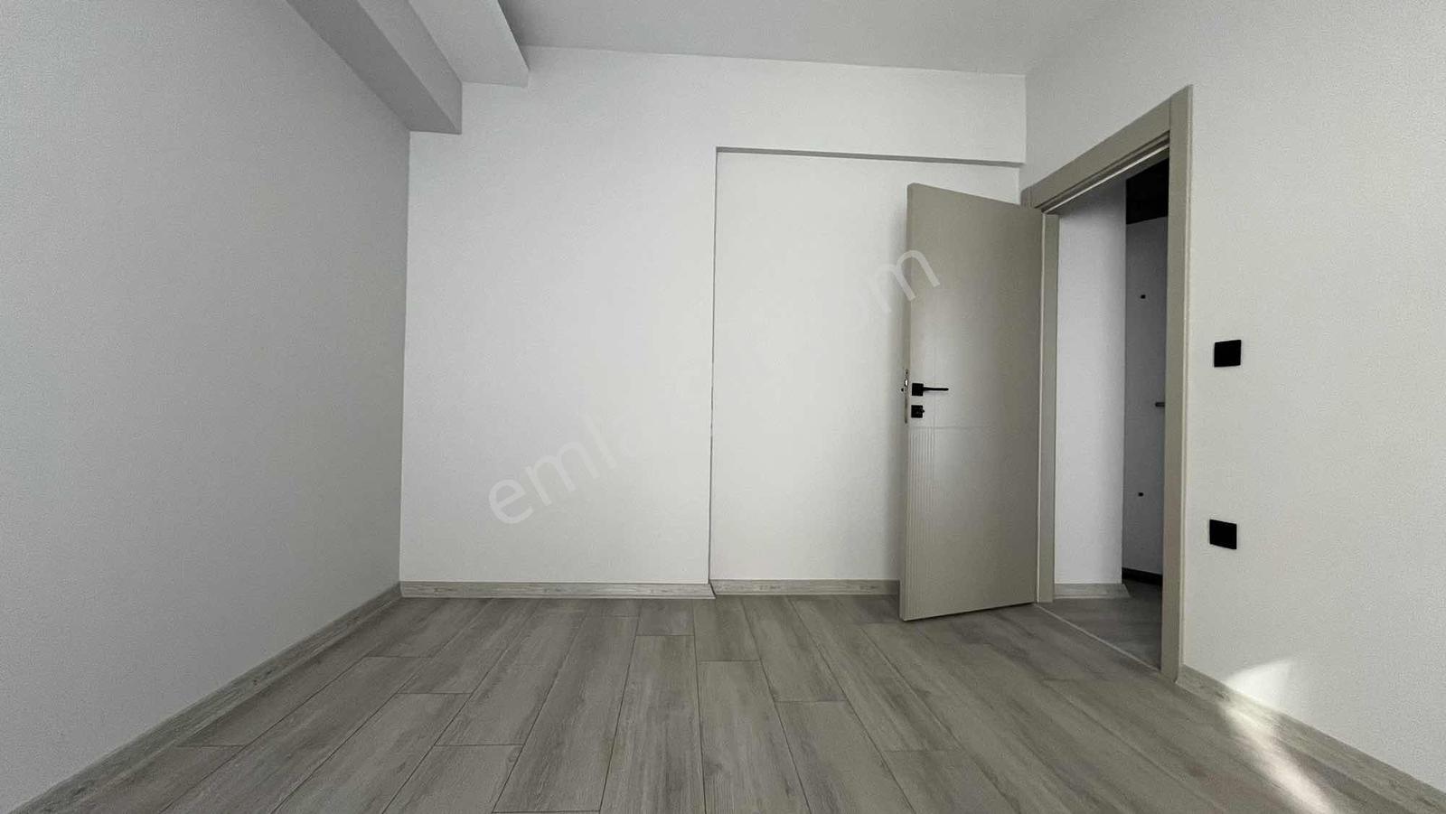 İncek'te /bahçe Kullanımlı/ Bulvar Dibi/ Sıfır 2+1 Daire — fotoğraf 16