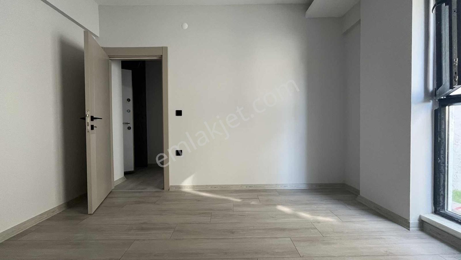 İncek'te /bahçe Kullanımlı/ Bulvar Dibi/ Sıfır 2+1 Daire — fotoğraf 17