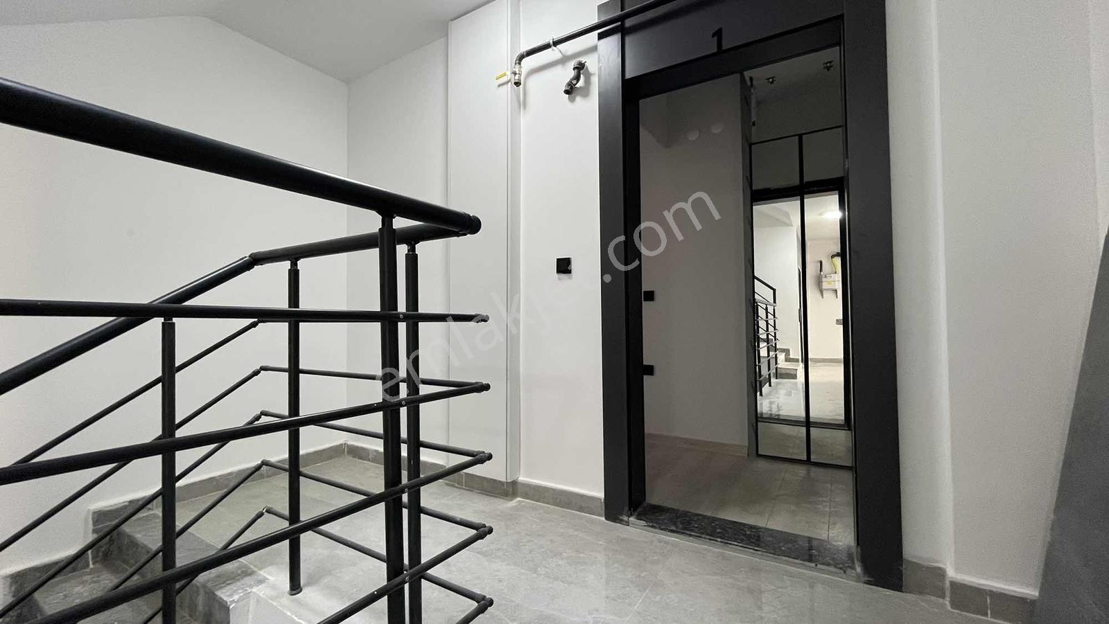 İncek'te /bahçe Kullanımlı/ Bulvar Dibi/ Sıfır 2+1 Daire — fotoğraf 21