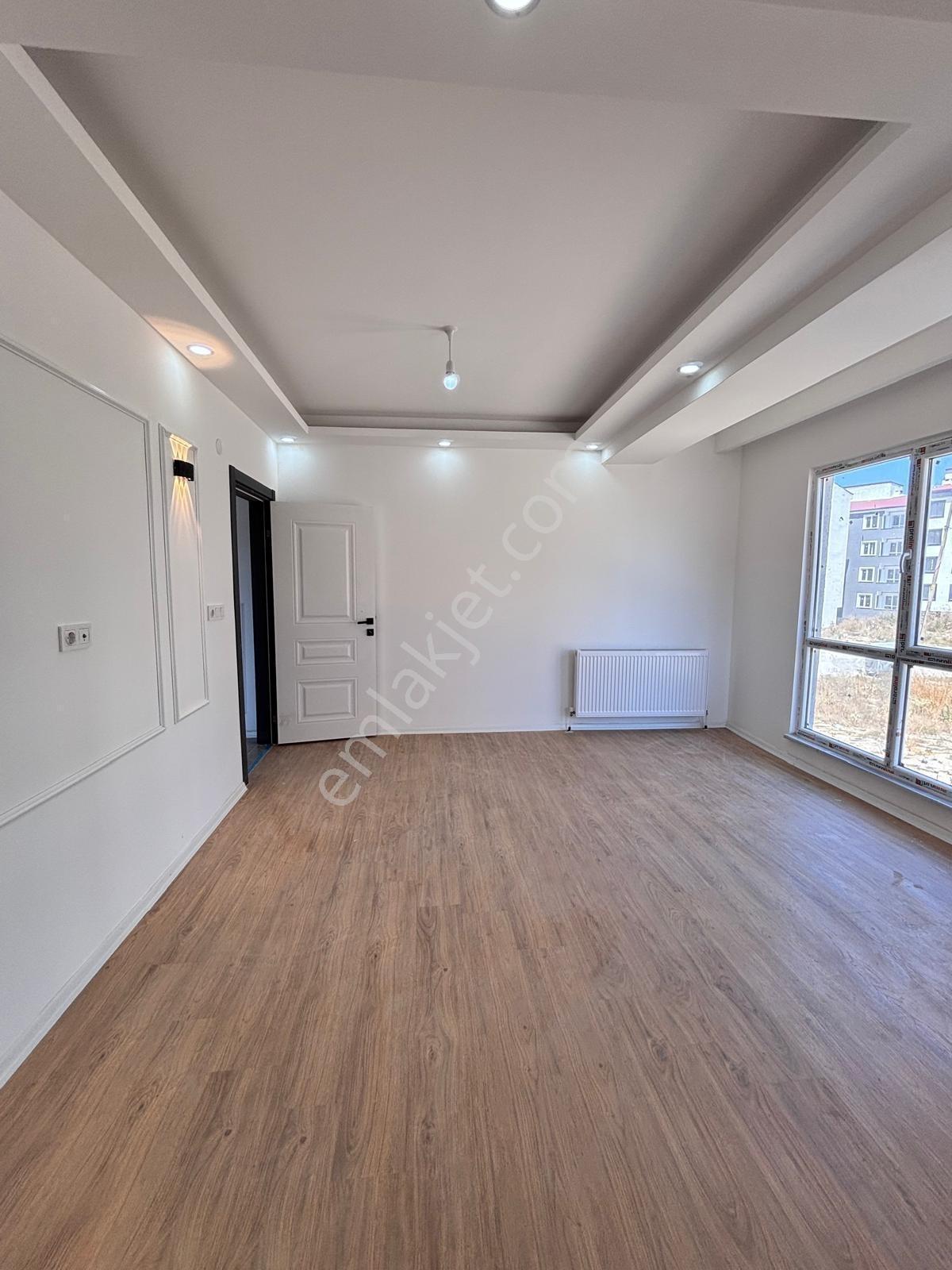 Famili'den Kapaklı Yıldız Caddesinde Muhteşem 2+1 Daire — fotoğraf 2
