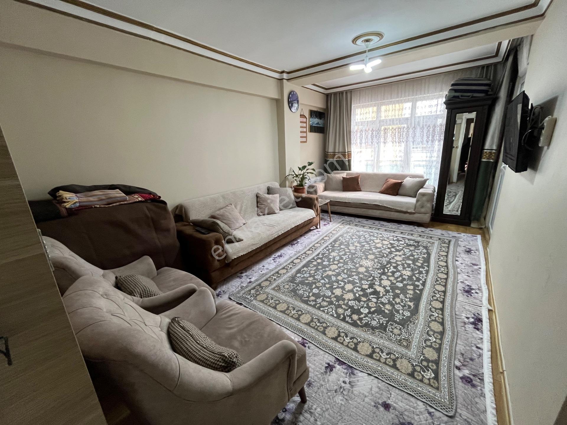 Küçükçekmece Mehmet Akif'te Teraslı 3+1 Dubleks Daire — fotoğraf 9