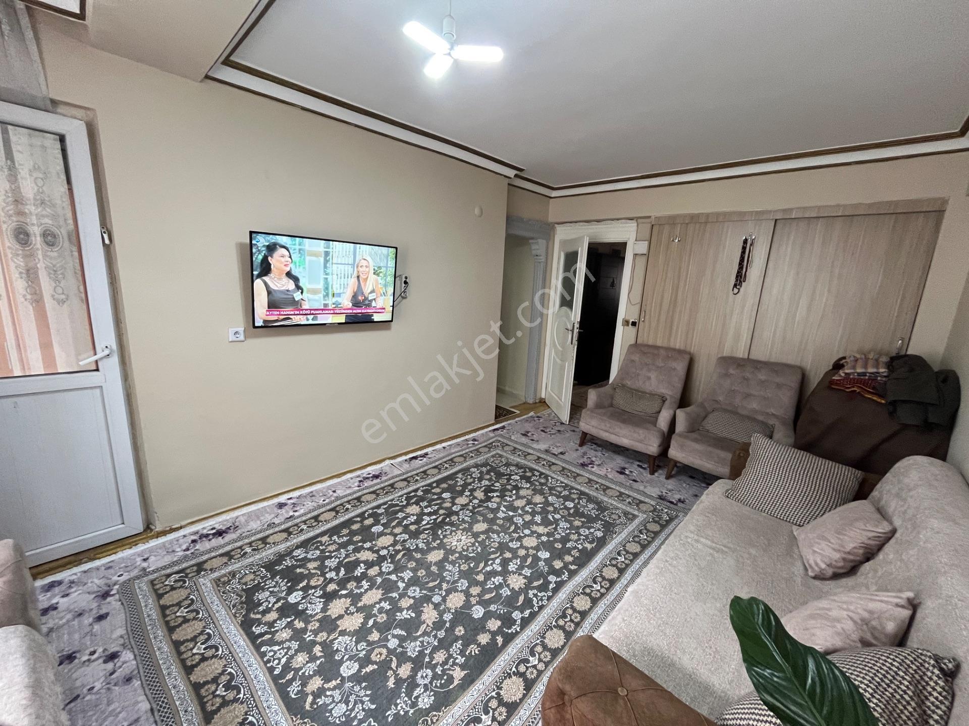 Küçükçekmece Mehmet Akif'te Teraslı 3+1 Dubleks Daire — fotoğraf 12