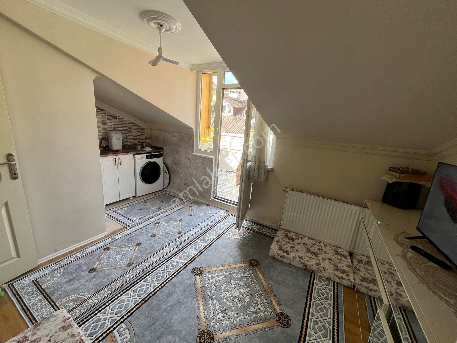 Küçükçekmece Mehmet Akif'te Teraslı 3+1 Dubleks Daire — fotoğraf 18