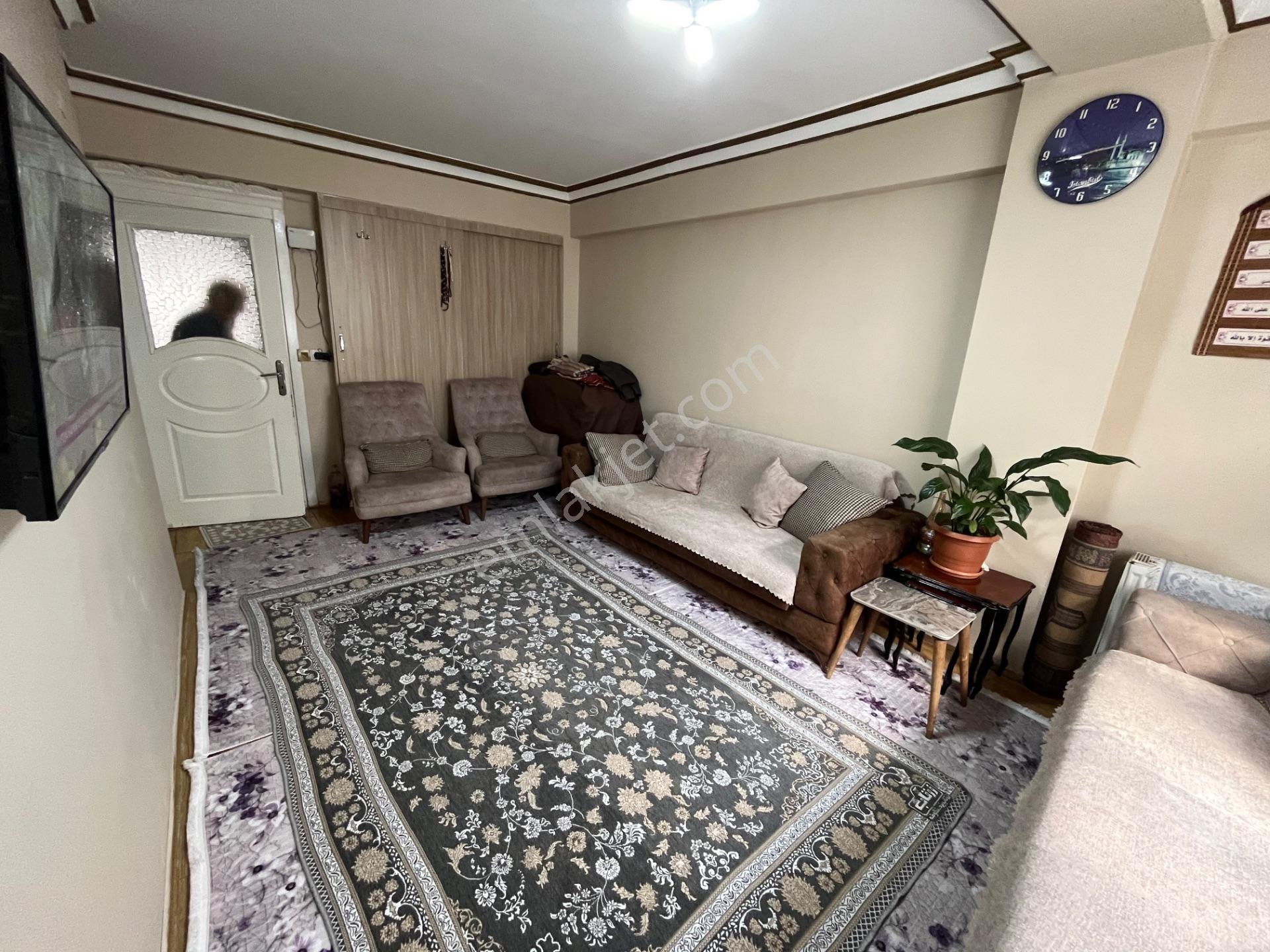 Küçükçekmece Mehmet Akif'te Teraslı 3+1 Dubleks Daire — fotoğraf 32