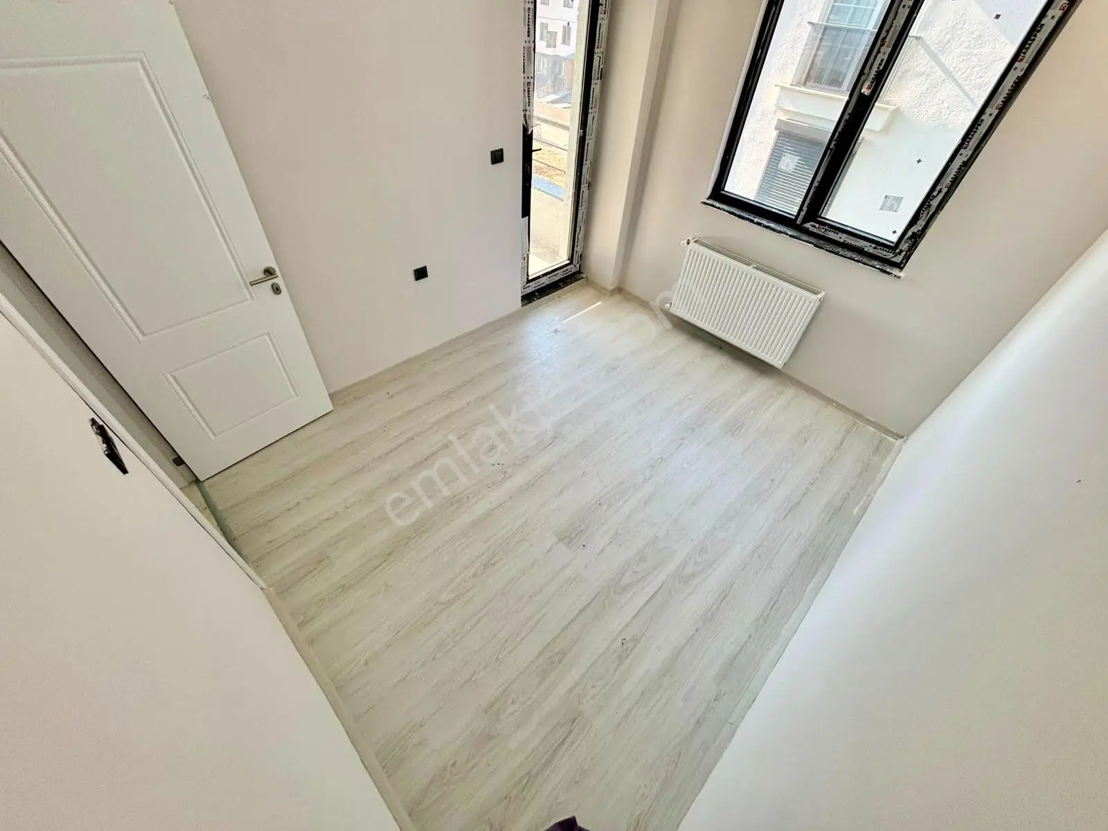 ꧁ay Emlaktan꧂burhaniye Bademalanında Muhteşem Konumlu Arakat Ön Cephe Satılık 1+1 Ultra Lüks Daire — fotoğraf 19