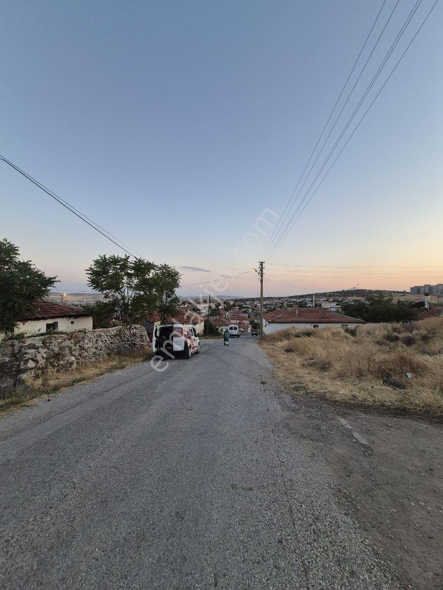 M.akìf Mah. 343m2 / 2 Kat Emsal Önü Açık Manzaralı Köşe Parsel — fotoğraf 4